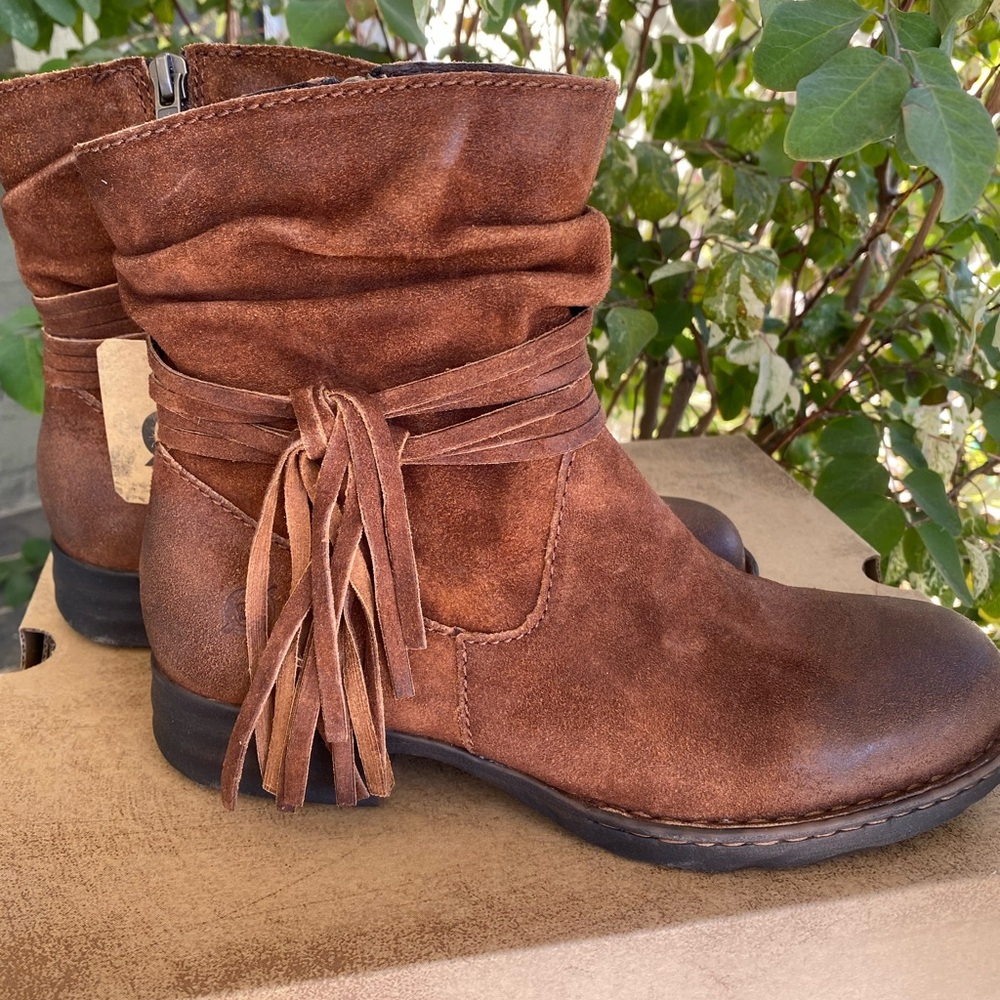 Born Cross Leather Rust Brown Distressed Ankle Booties with Fringe Tassels